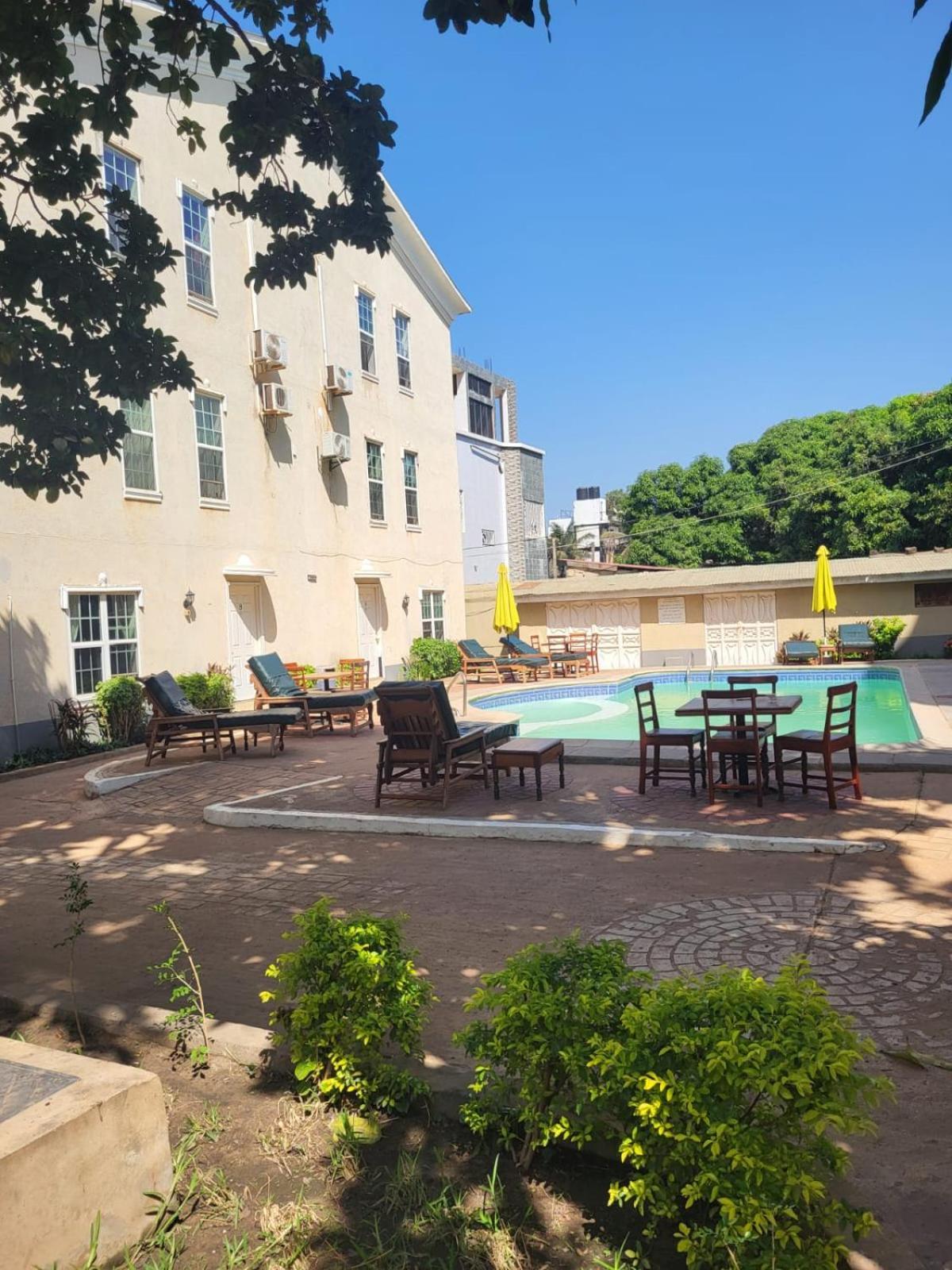 Summer Grove Villa Kololi Εξωτερικό φωτογραφία
