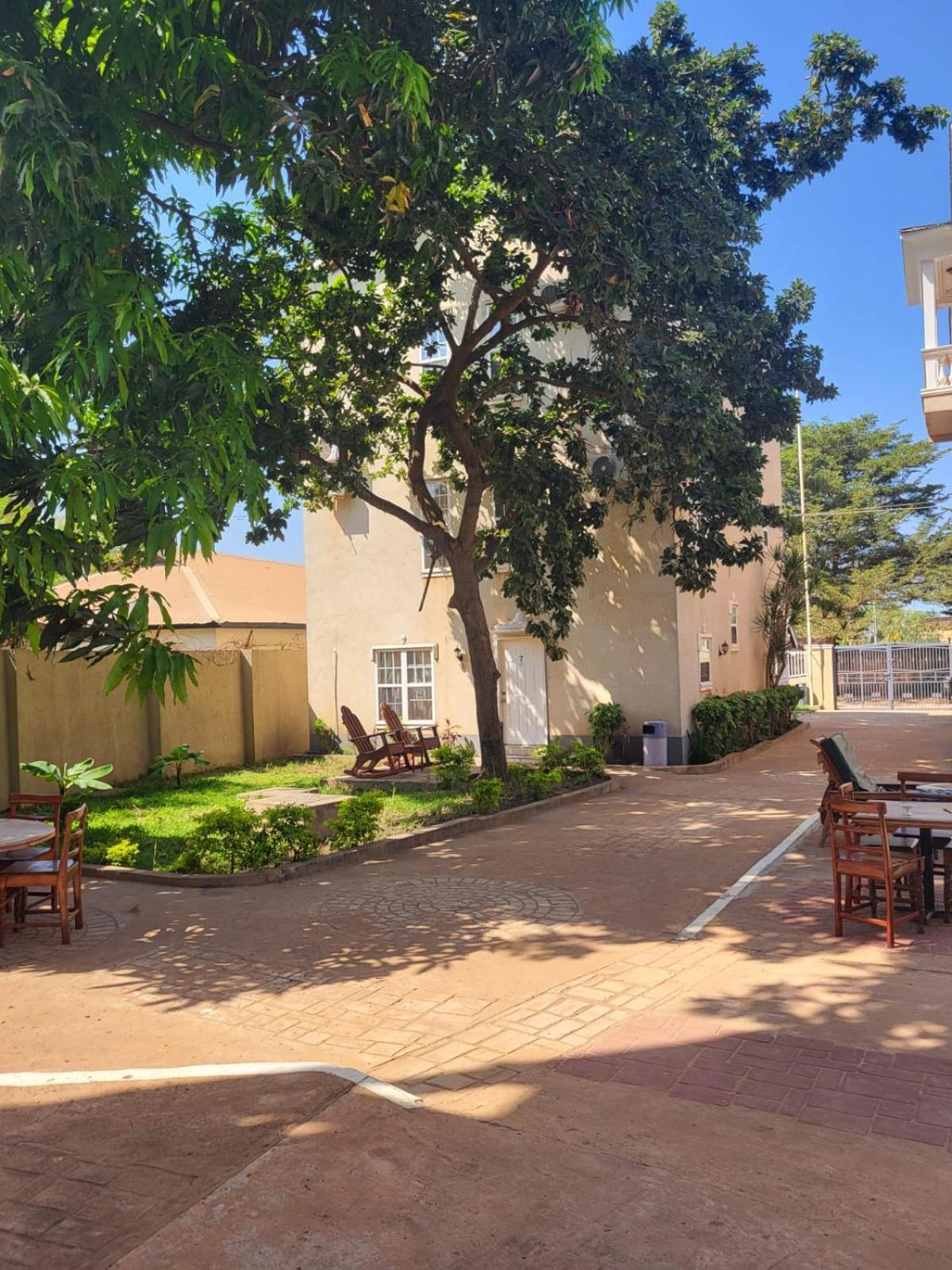 Summer Grove Villa Kololi Εξωτερικό φωτογραφία